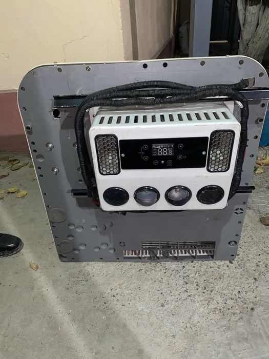 Продаётся кондиционер для автомобиля.