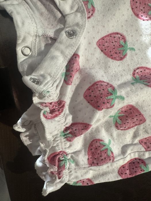 бебешки летен тоалет с ягодки