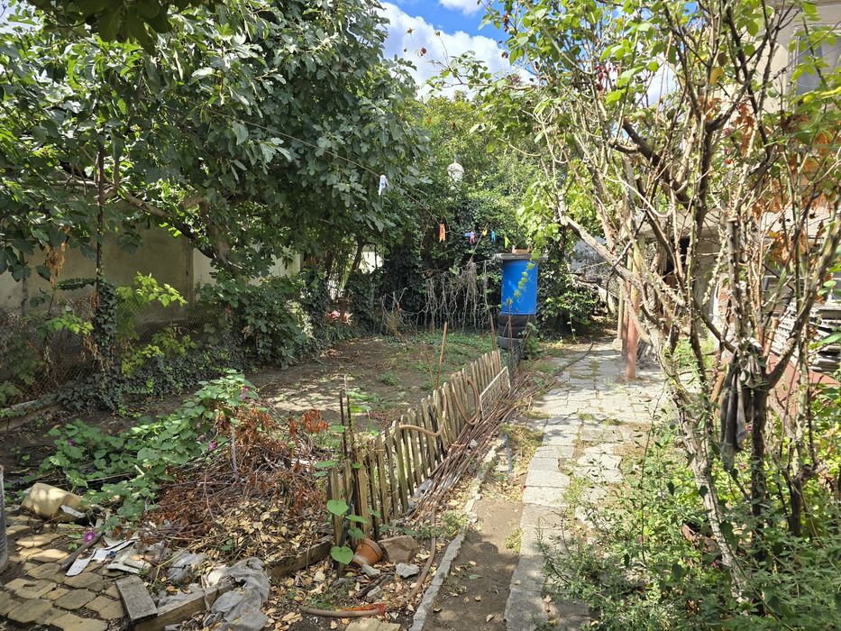 Продава се Къща в Бургас, Победа - 80 кв.м за 1875 €/кв.м - Снимка #6