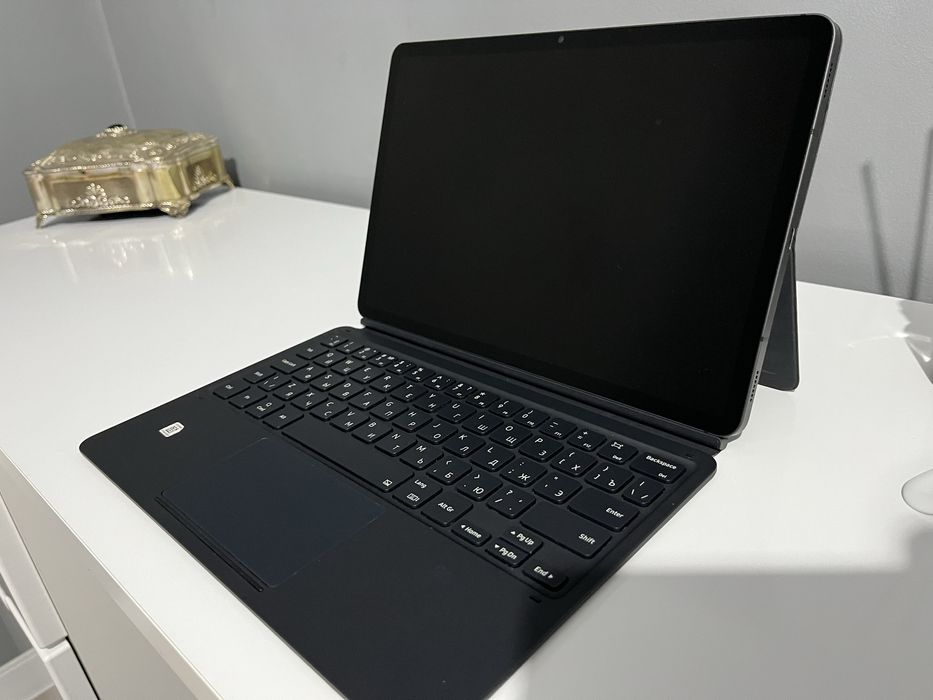 Продаётся планшет Samsung Galaxy S8 5G.