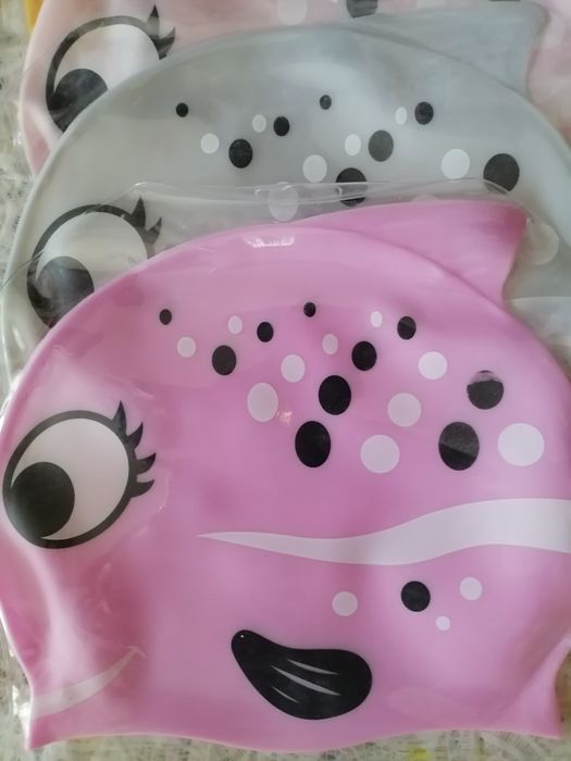 Детски плувни шапки