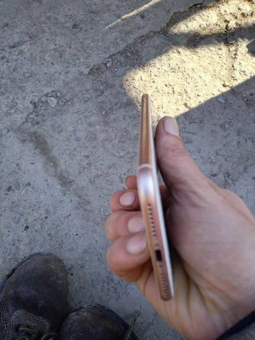 Vad sau schimb iPhone 8 plus in stare perfecta. Baterie 100% folie