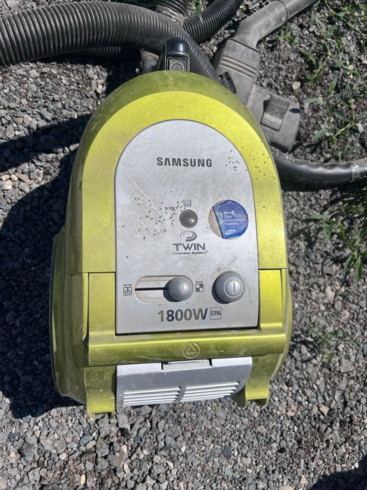 Продам пылесос Samsung