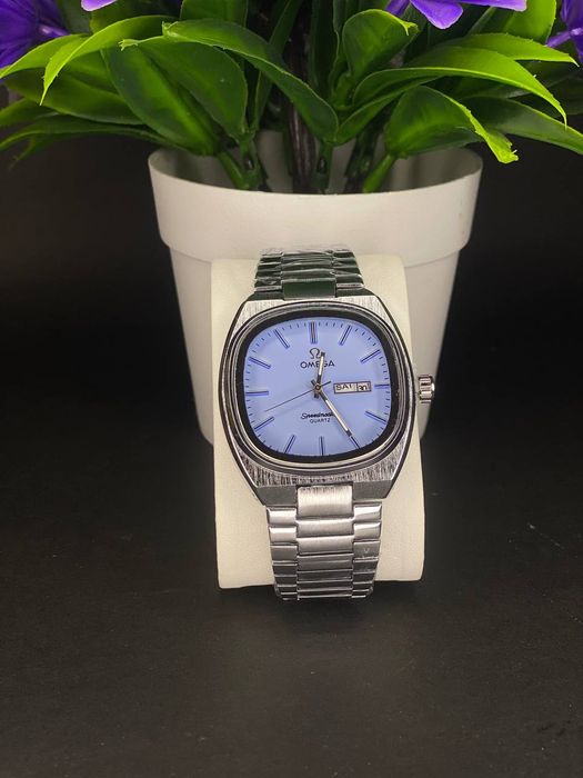 Omega   кварцевый