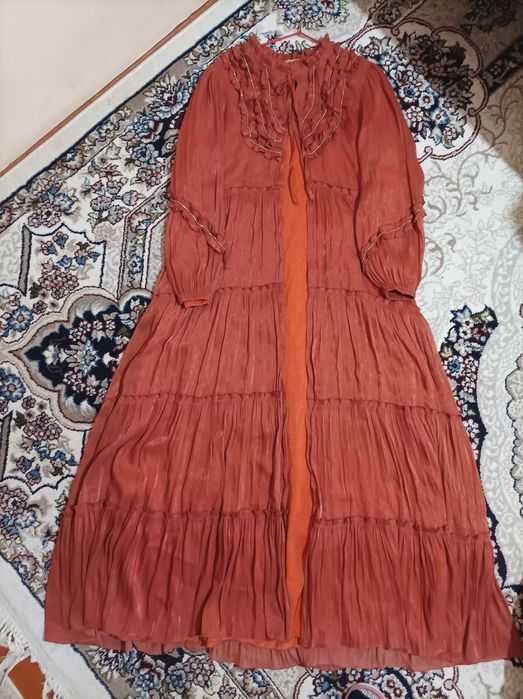 Hijoblilar uchun abaya sotiladi
