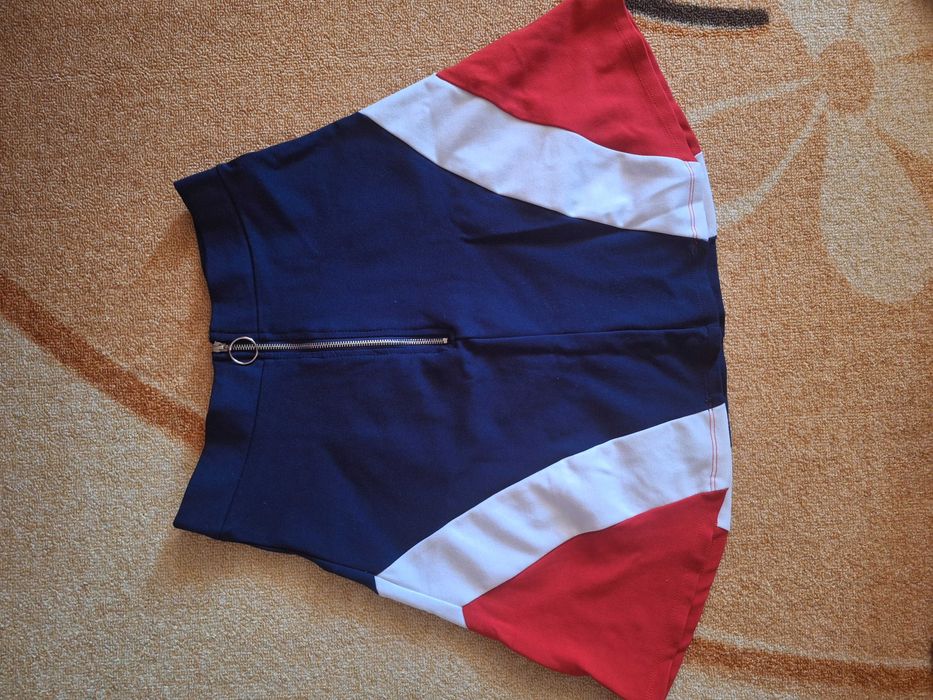 Къса лятна пола с цип