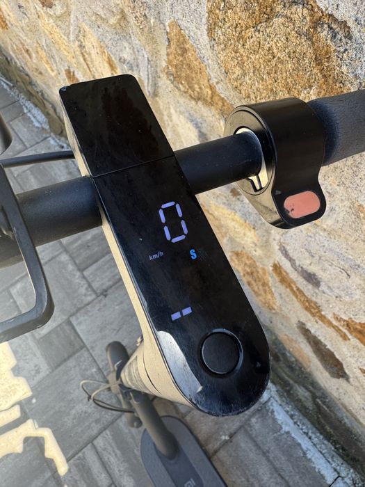 Trotineta electrica Xiaomi Mi Scooter