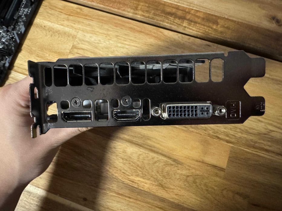 Placa video Asus GTX 950 Mini 2GB GDDR5 PCI-E