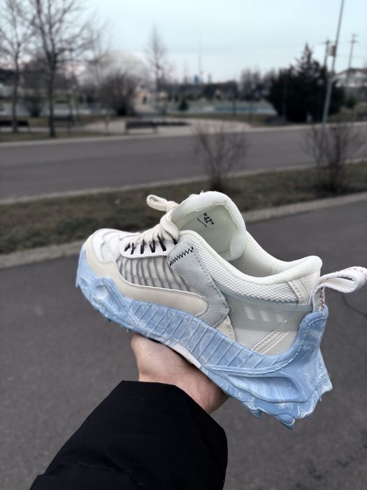 Off White Odsy-1000