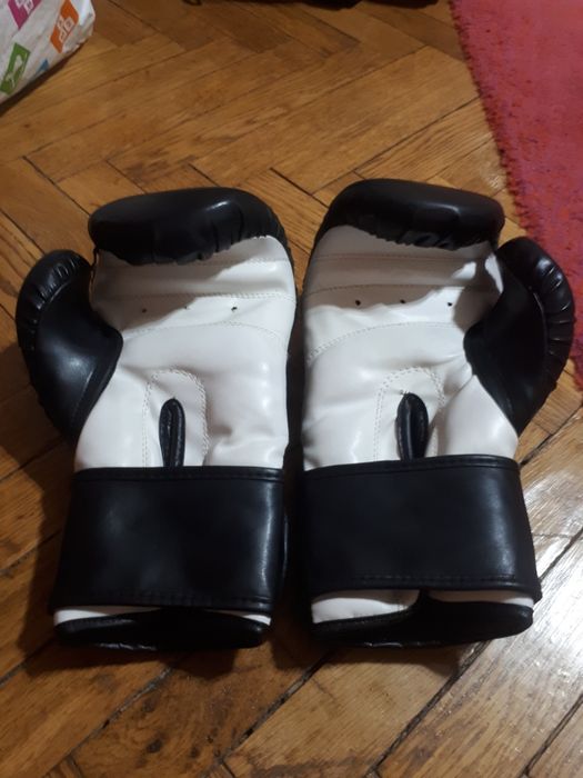 Manusi box kickbox Metal Boxe, marime 12 OZ, sunt noi