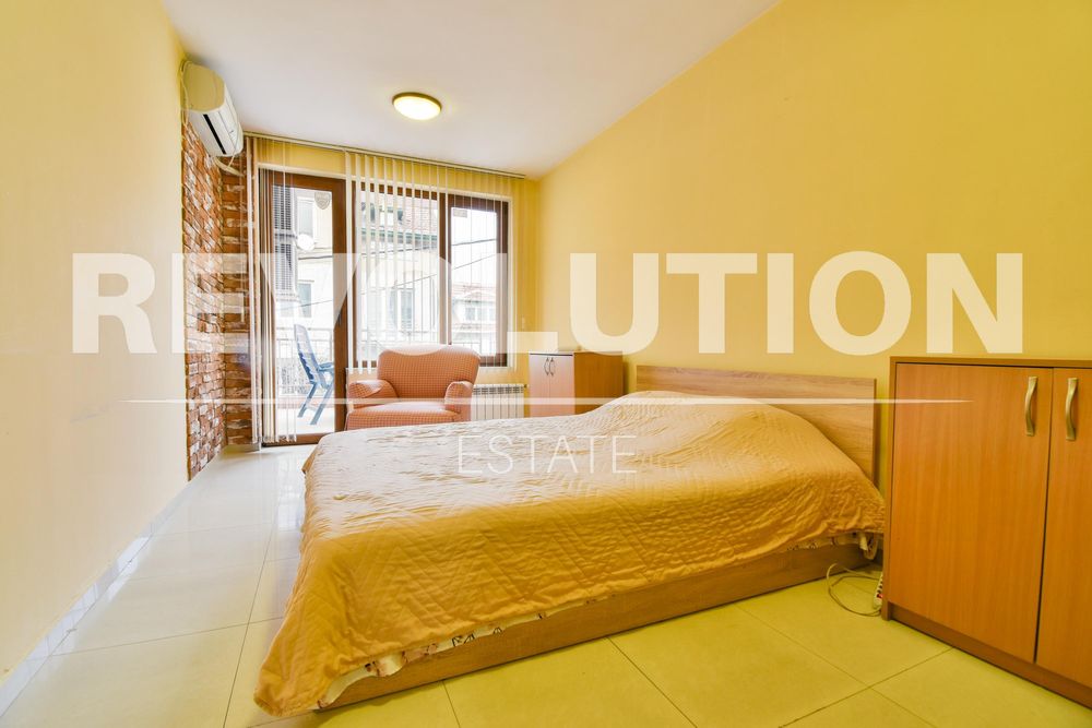 Дава се под наем Тристаен апартамент в София, Оборище - 110 кв.м за 950 € - Снимка #5