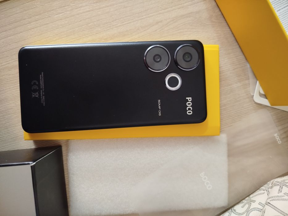 Смартфон Poco F6