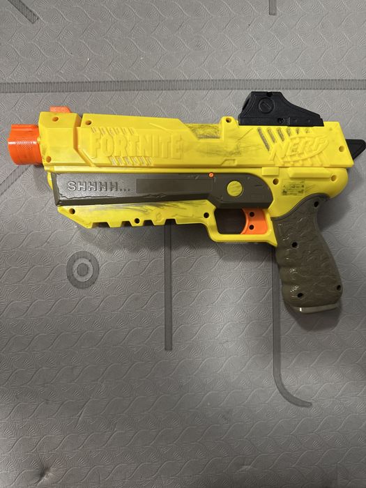 Nerf Fortnite пистолет