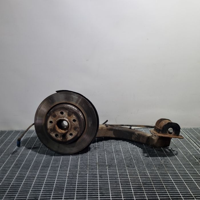 Fuzeta dreapta spate BMW X3 E83 Facelift 2.0 D - Manuala 6 Trepte N47 Euro5 ...