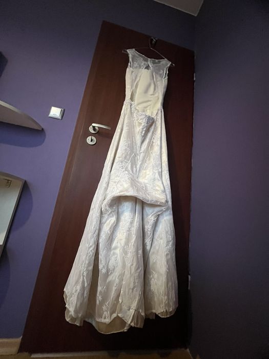 Красива булчинска рокля