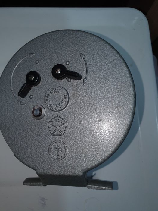 Челнок для плетения косынок,пауков,сетей