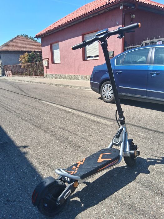 Kukirin A1 aprope nou