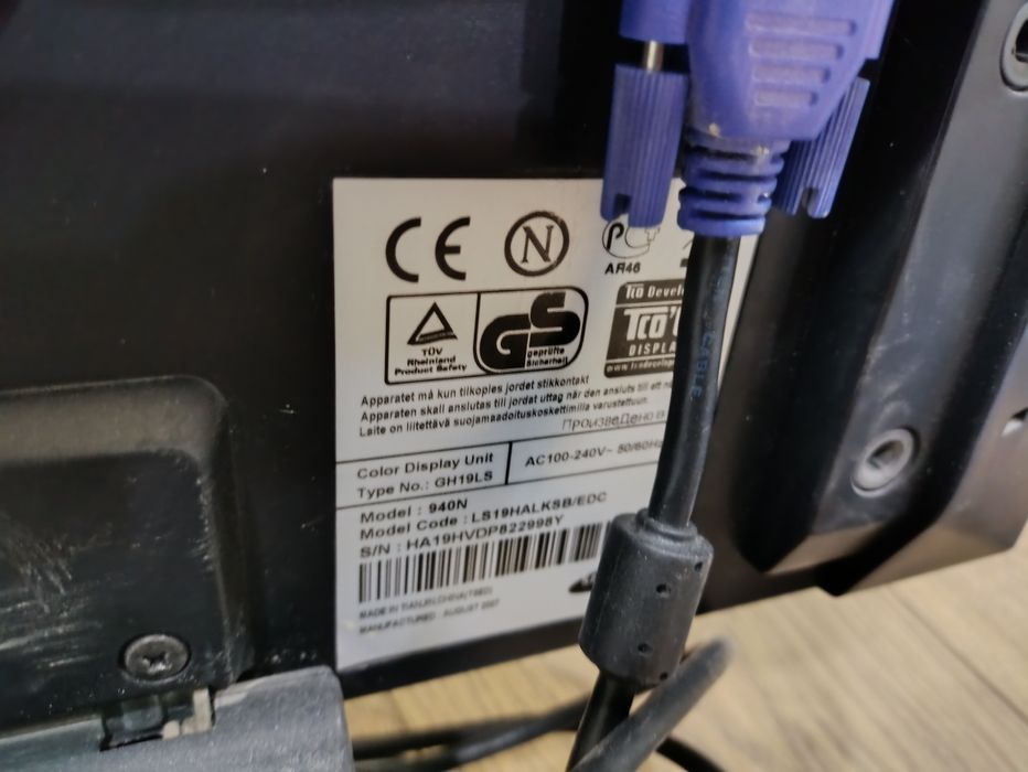 Монитор Samsung 19'
