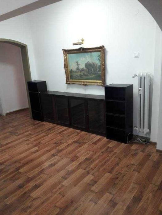 Дава се под наем Тристаен апартамент в София, Център - 110 кв.м за 816 € - Снимка #3