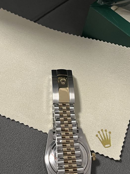 Rolex Date-Just Gold