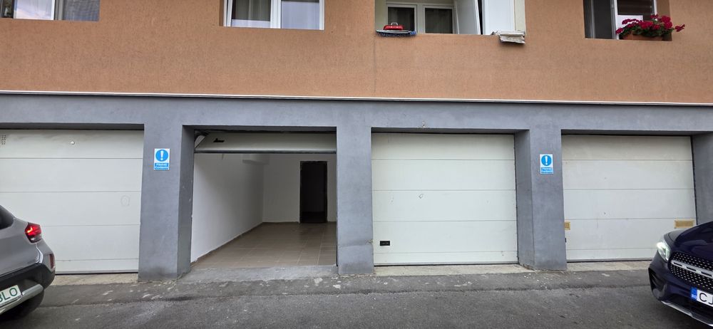 Inchiriez garaz Teilor