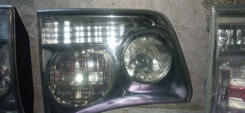 Продам задние фонари