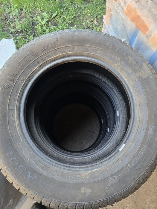 Шины зима 235/65/17. Комплект