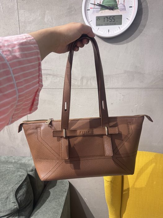 Сумка Furla коричнивая  оригинал