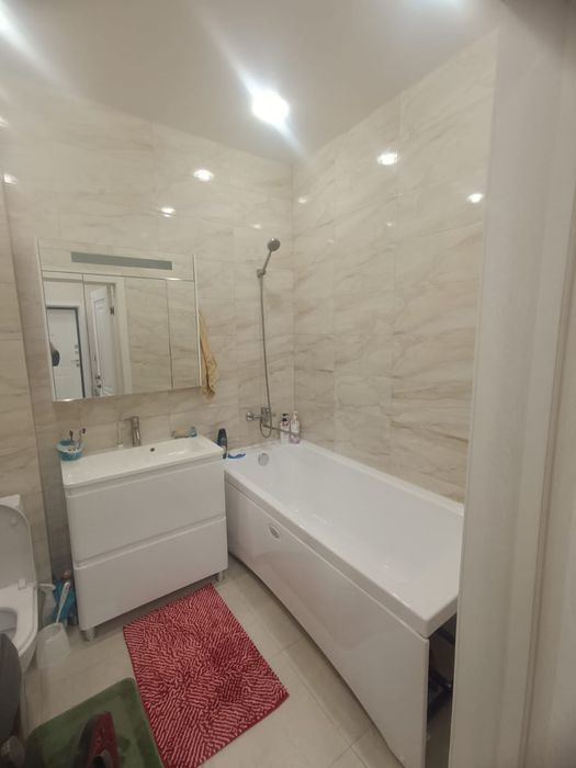 Район Универмаг, 2 комн,74 кв,3/5