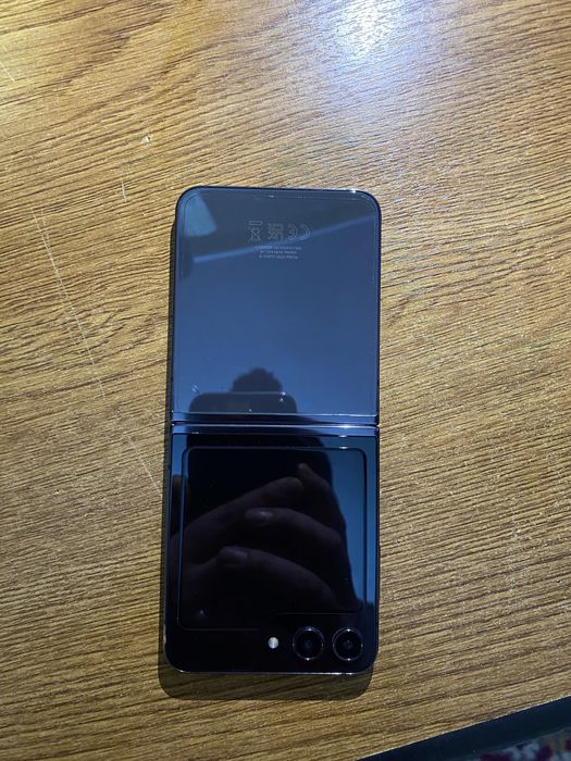 Samsung Z Flip 5 5G 256GB 8GB RAM Black open box factura