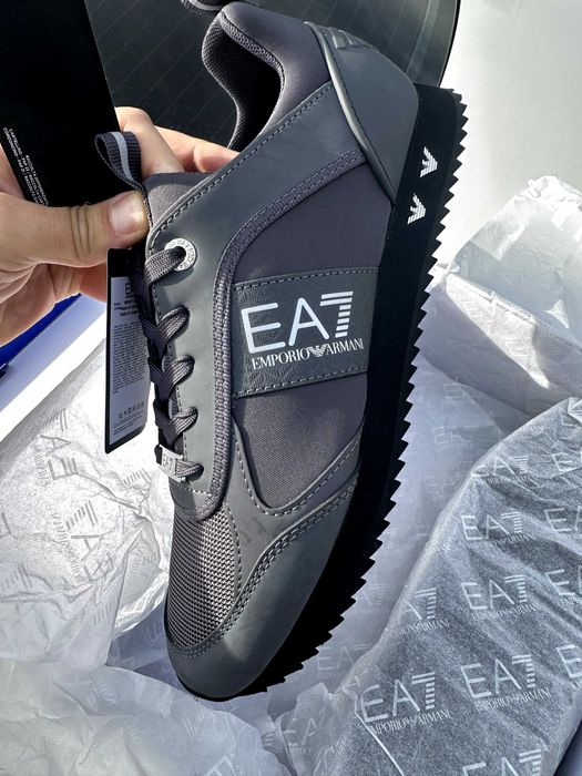 EA7 Emporio Armani