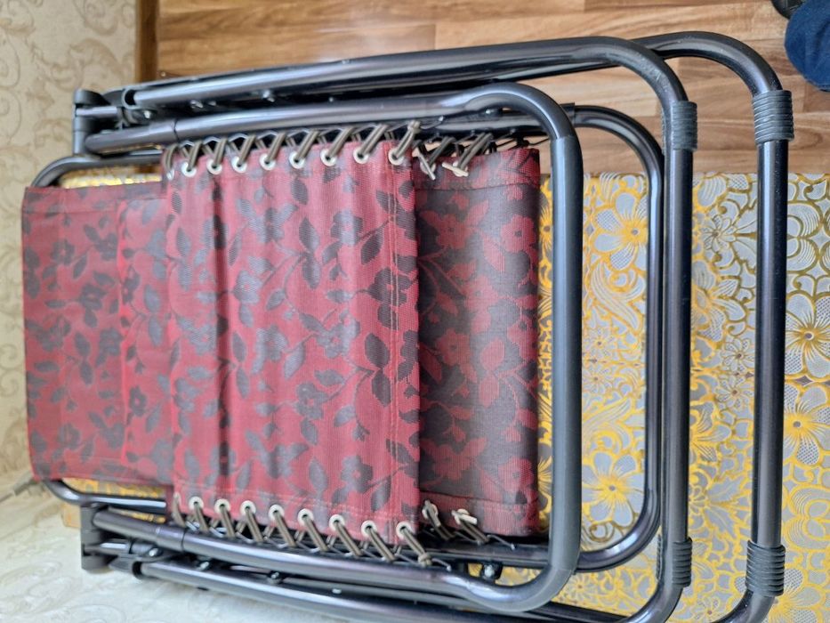 Шезлонг для дачи.