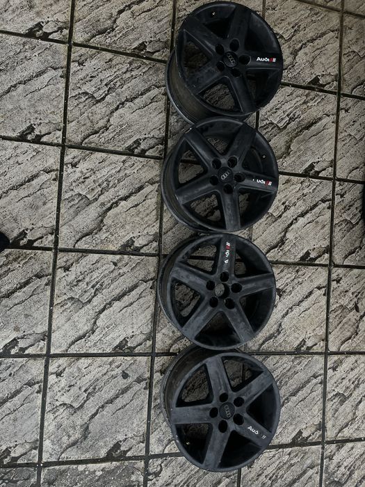Продавам джанти за ауди 16ки