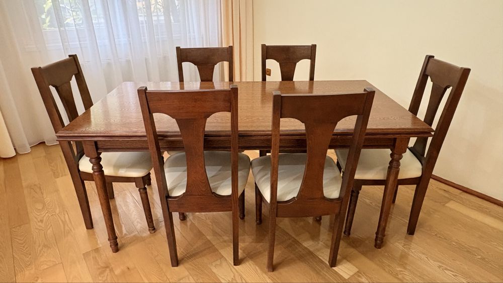 Masa din Lemn Masiv Extensibila pe Doua Lungimi cu 6 Scaune