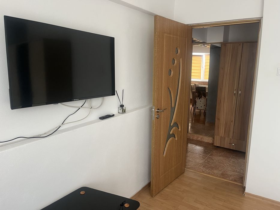 Inchiriez garsoniera zona Hermes