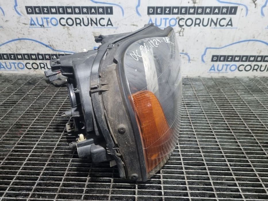 Far Dreapta Volvo XC90 Facelift 2007 - 2014 SUV 4 Usi (1224) Fara xenon