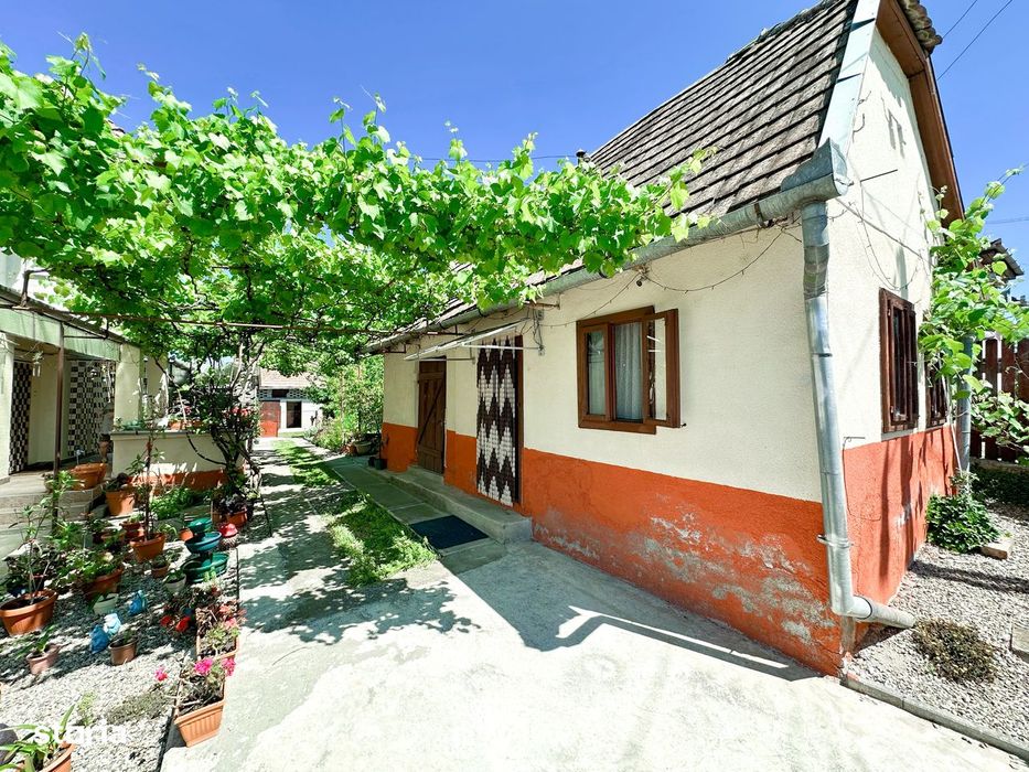 Casă spațioasă de vânzare – Strada Prefect Vasile Moldovan