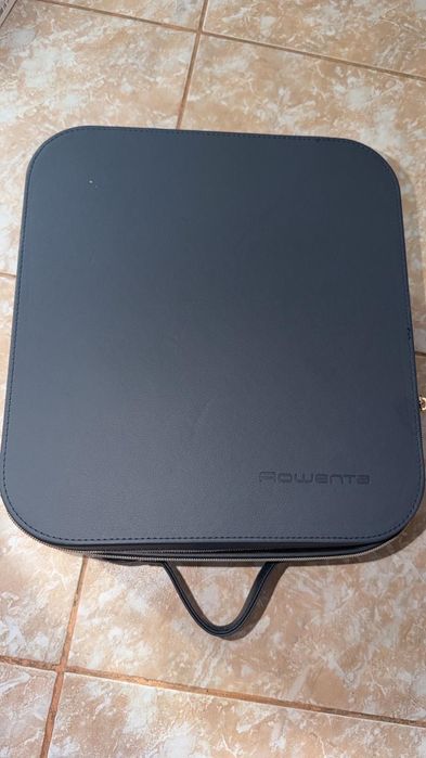 Uscător de păr Rowenta