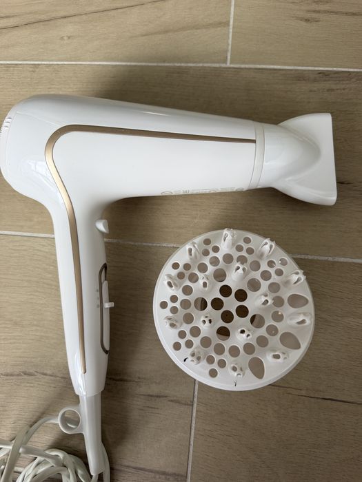 Uscator Philips cu doua accesorii