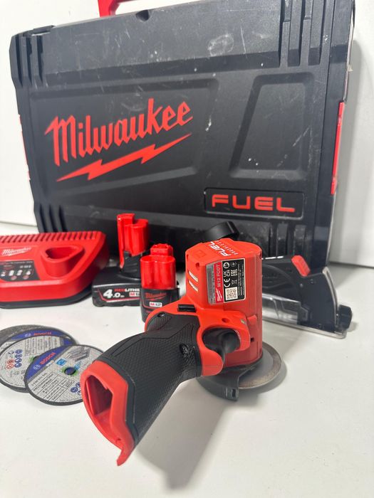 Milwaukee M12 FUEL FCOT 12V Taietor Compact Multifunctional