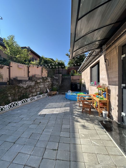 Casă în zonă semicentrală de vânzare – complet renovată, mobilată și utilată | Dej