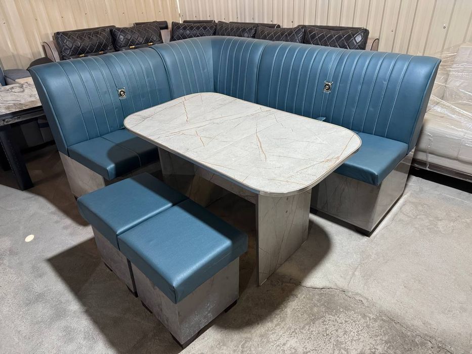 Продаётся кухонный уголок