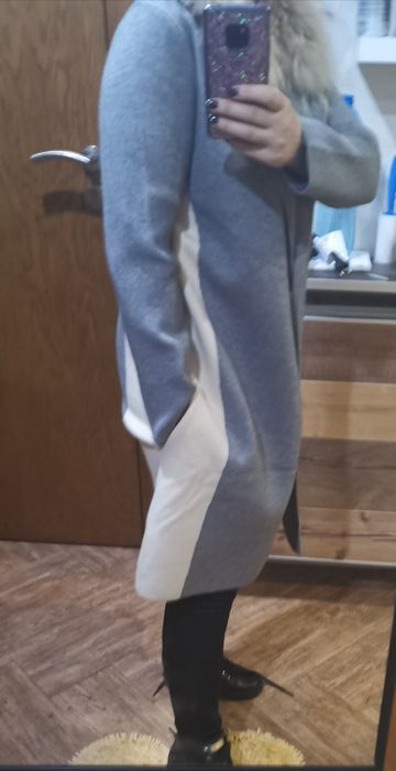 Жилетка от вълна с яка от лисица