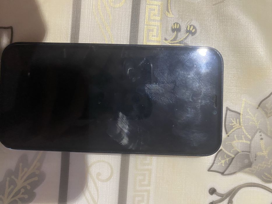 iPhone 12 128гигабайт