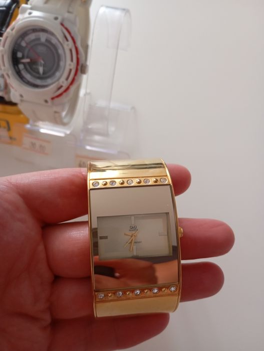 Дамски часовници