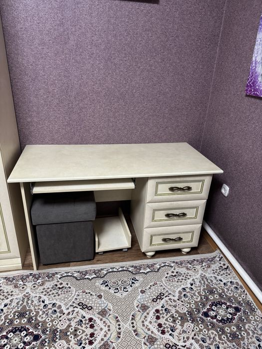 Спальньный гарнитур