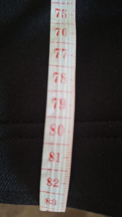 Pantaloni masura 38
