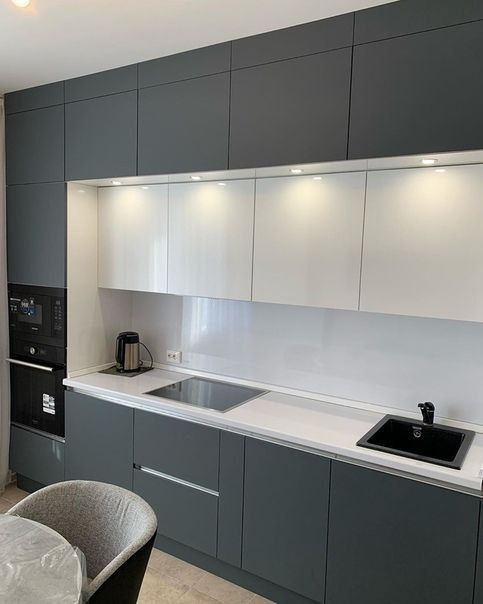 Хар хил турдаги мебелларни ишлаб чикарамиз.
Кухни мебель
Шкаф.
Спальни