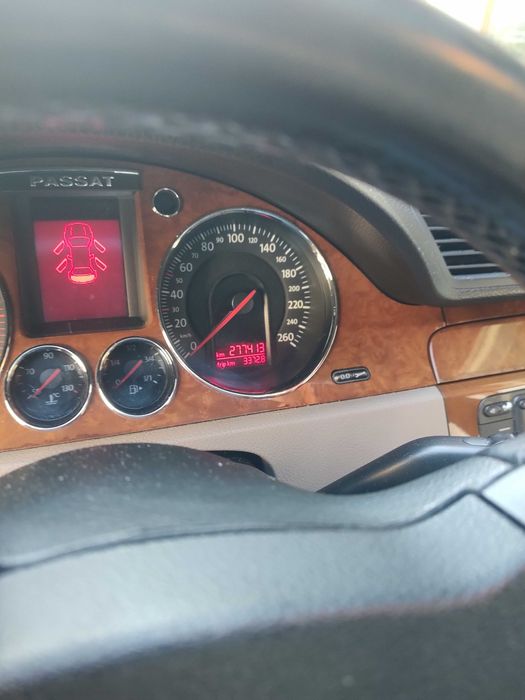 Vând autoturism Volkswagen Passat B6 2.0 TDI an 2006