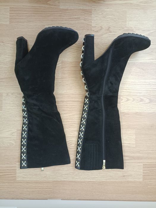 Продам женские зимние сапоги